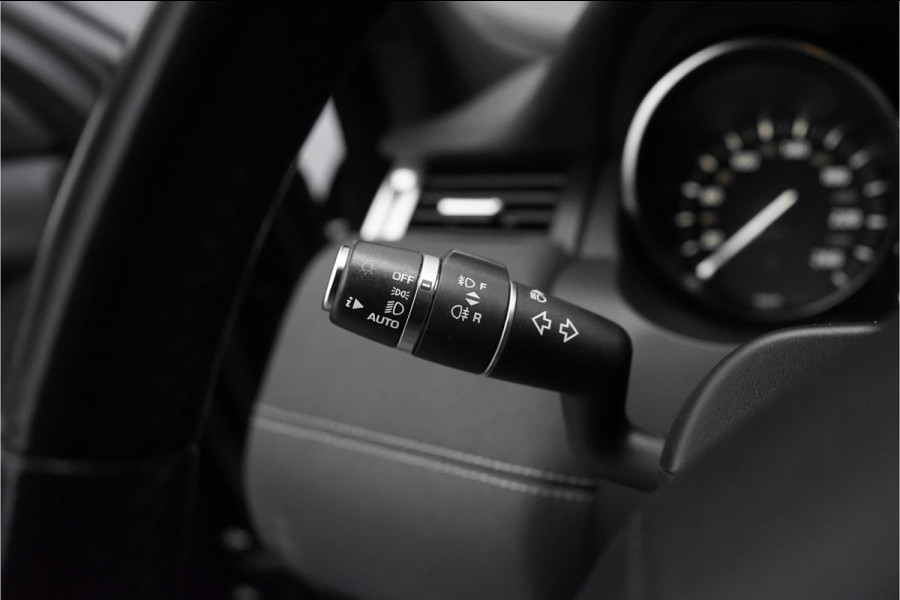 Land Rover Range Rover Evoque 2.0 Si4 SE Dynamic Pano Leder Xenon