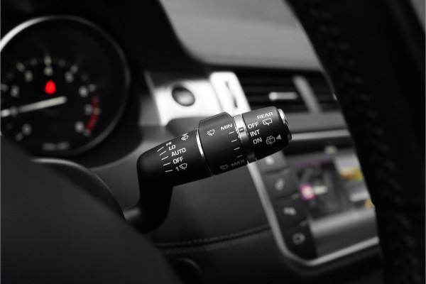 Land Rover Range Rover Evoque 2.0 Si4 SE Dynamic Pano Leder Xenon