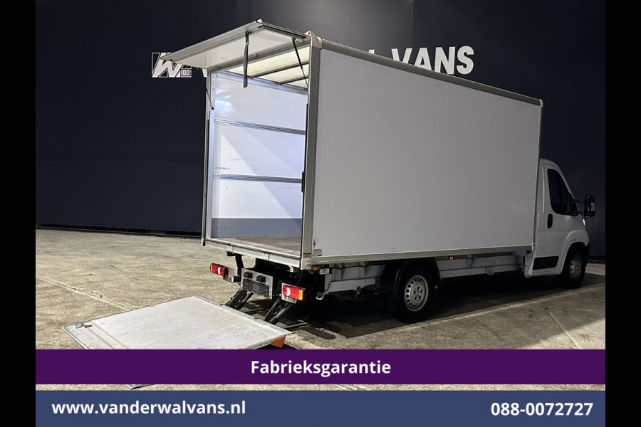 Peugeot Boxer 2.2 BlueHDi 165pk Bakwagen Laadklep Fabrieksgarantie Euro6 Airco | Camera | Cruisecontrol Bijrijdersbank.