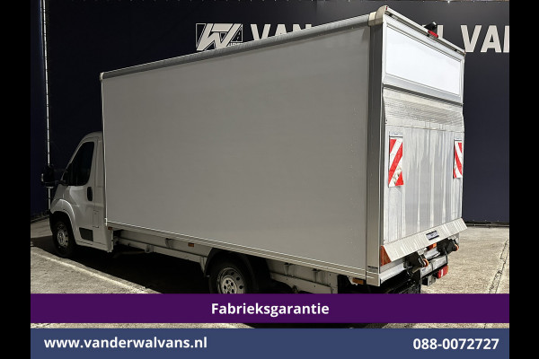 Peugeot Boxer 2.2 BlueHDi 165pk Bakwagen Laadklep Fabrieksgarantie Euro6 Airco | Camera | Cruisecontrol Bijrijdersbank.