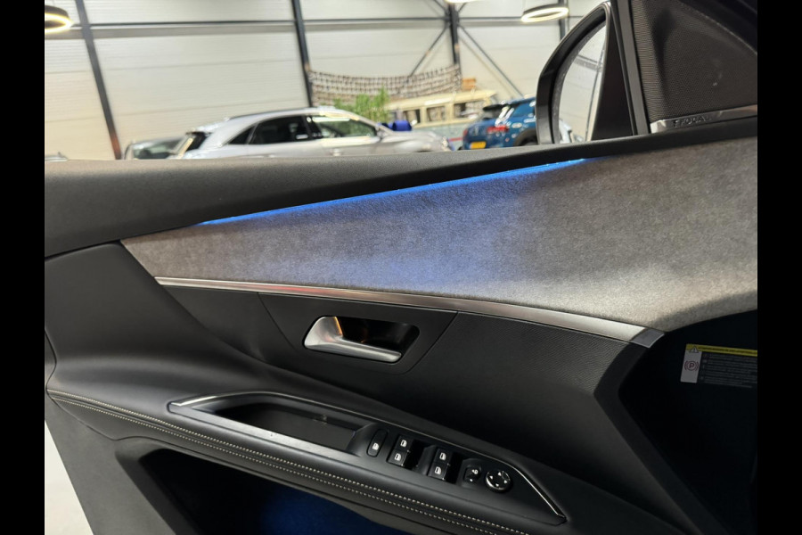 Peugeot 5008 1.2 PureTech GT 7P. Garantie Carplay Memory Massage Sfeer StoelVW Camera Leder ACC Clima Navi Led Dab PDC Rijklaar