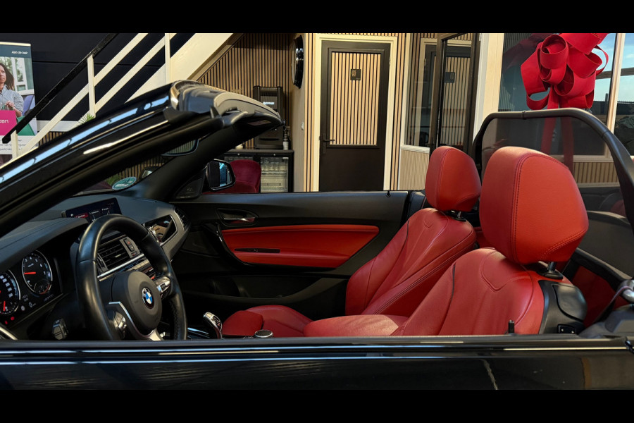 BMW 2 Serie Cabrio M240i High Executive|HARMAN KARDON|MEMORYSEATS|KEYLESS|CARPLAY|SFEERVERLICHT|SHADOWLINE|340PK|DEALERONDERHOUDEN