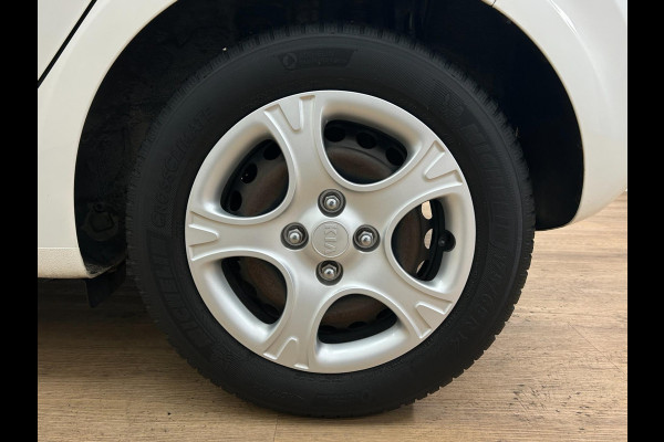 Kia Picanto Occasion 1.0 CVVT EconomyPlusLine | Wit | Tweedehands Kia Picanto | Airco | Bluetooth audio