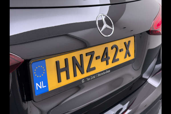 Mercedes-Benz A-Klasse 250 e AMG line | Pano HUD Memory Sound 360 Camera