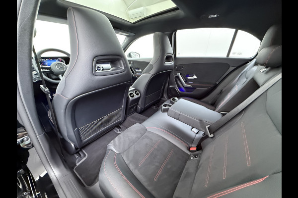 Mercedes-Benz A-Klasse 250 e AMG line | Pano HUD Memory Sound 360 Camera
