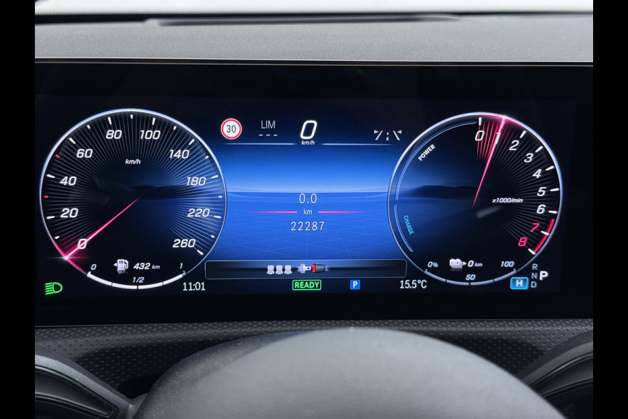 Mercedes-Benz A-Klasse 250 e AMG line | Pano HUD Memory Sound 360 Camera