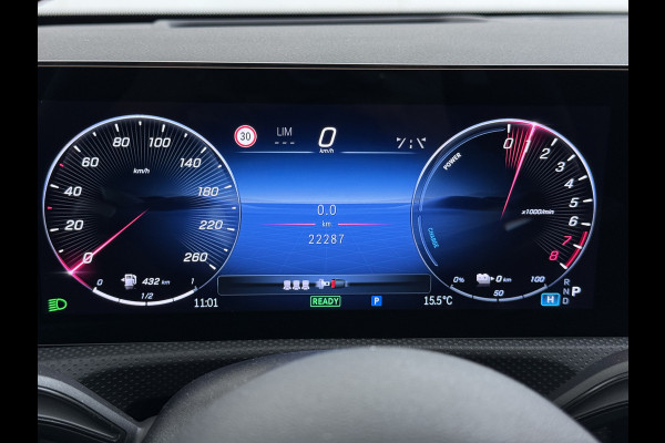 Mercedes-Benz A-Klasse 250 e AMG line | Pano HUD Memory Sound 360 Camera