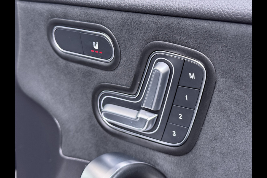 Mercedes-Benz A-Klasse 250 e AMG line | Pano HUD Memory Sound 360 Camera