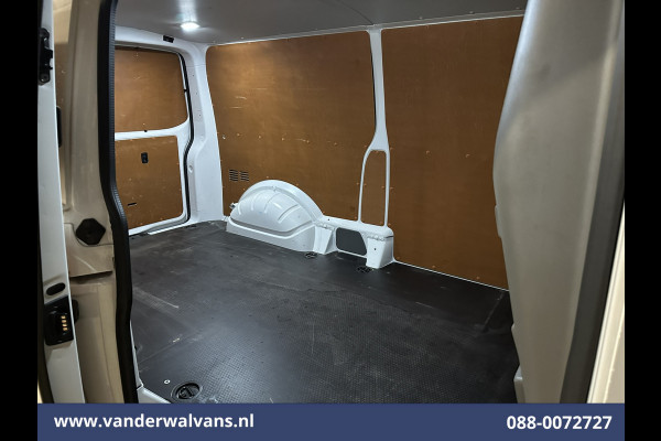 Volkswagen Transporter 2.0 TDI 150pk L2H1 Euro6 Airco | 2500kg Trekhaak | Apple Carplay | Android Auto | Imperiaal Parkeersensoren, Cruisecontrol