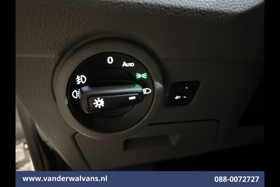 Volkswagen Transporter 2.0 TDI 150pk L2H1 Euro6 Airco | 2500kg Trekhaak | Apple Carplay | Android Auto | Imperiaal Parkeersensoren, Cruisecontrol