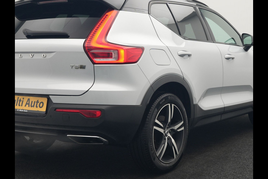 Volvo XC40 T5 Twin Engine R-Design 262pk Plug In Hybrid 262pk Dealer O.H. PHEV | Panodak | Camera | Harman & Kardon | Apple Carplay | Cruise Control | Navigatie | 19"L.M | Virtual |