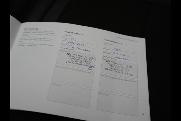 Volvo XC40 T5 Twin Engine R-Design 262pk Plug In Hybrid 262pk Dealer O.H. PHEV | Panodak | Camera | Harman & Kardon | Apple Carplay | Cruise Control | Navigatie | 19"L.M | Virtual |