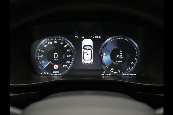Volvo XC40 T5 Twin Engine R-Design 262pk Plug In Hybrid 262pk Dealer O.H. PHEV | Panodak | Camera | Harman & Kardon | Apple Carplay | Cruise Control | Navigatie | 19"L.M | Virtual |
