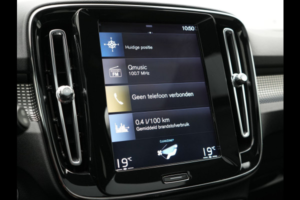 Volvo XC40 T5 Twin Engine R-Design 262pk Plug In Hybrid 262pk Dealer O.H. PHEV | Panodak | Camera | Harman & Kardon | Apple Carplay | Cruise Control | Navigatie | 19"L.M | Virtual |