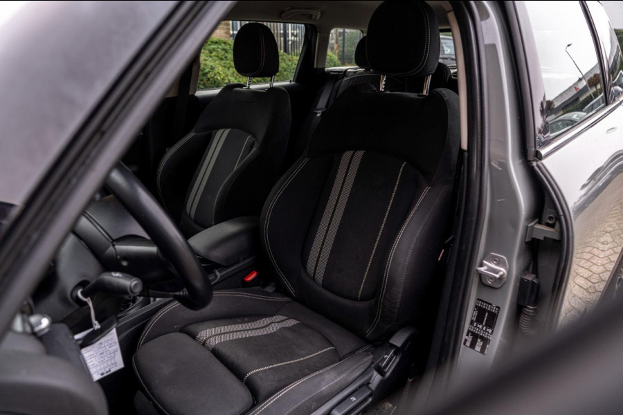 MINI Clubman 2.0 Cooper S 192 PK Aut. Moonwalk Grey Full LED Stoelverwarming 17''