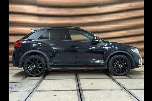 Volkswagen T-Roc 1.5 TSI DSG | 3x R-Line | Pano | Black Style | IQ.Light | Carplay | Camera | Winter Pakket | ACC | Virtual