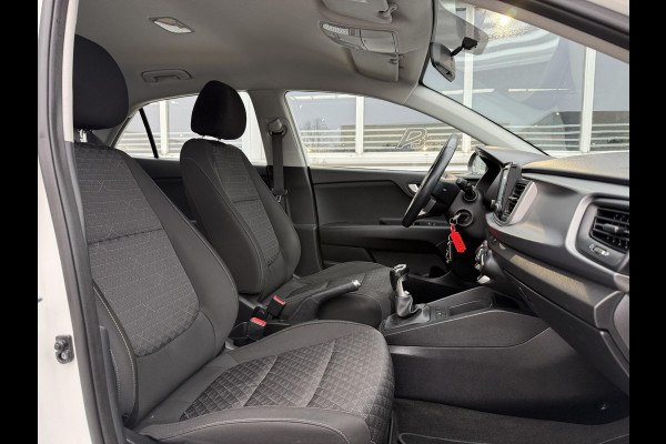 Kia Rio 1.0 TGDI ComfortPlusLine Navigator 2e Eigenaar,Navi,Camera,Airco,Cruise,PDC,Android/Apple Auto,Dealer Onderhouden,N.A.P,APK tot 05-2026