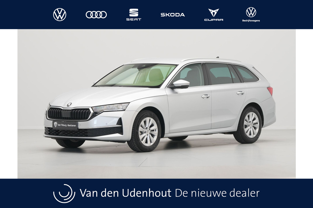 Škoda Octavia Combi 1.5 TSI MHEV Business Edition Navigatie Keyless Privacy Glas Lm Velgen Nieuw Model