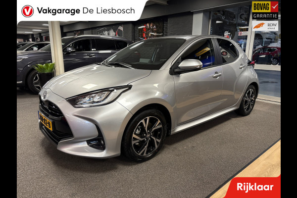 Toyota Yaris 1.5 Hybrid 115 First Edition / stoel en stuur verwarming/ camera / carplay /