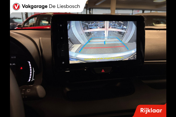 Toyota Yaris 1.5 Hybrid 115 First Edition / stoel en stuur verwarming/ camera / carplay /