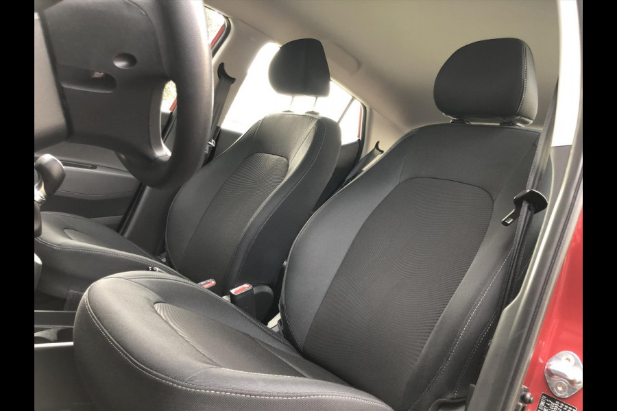 Hyundai i10 1.0i Comfort | Trekhaak, Airconditioning, Parkeersensoren, Cruise control, Stuurbediening