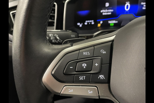 Volkswagen Polo 1.0 TSI R-Line DSG Navigatie Apple Carplay/Android Auto Camera Parkeersensoren Adaptive Cruise Control Matrix-LED-koplamp Lichtmetalen velgen Climate Control Getinte ramen