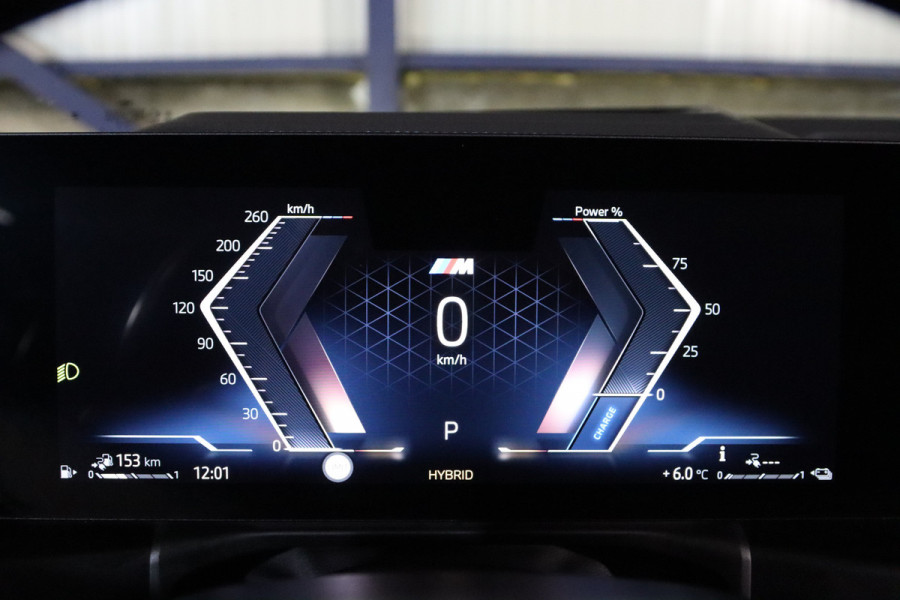 BMW 3 Serie Touring 330e xDrive 293 PK High Executive M-Sport PHEV, Kuipstoelen, Panoramadak, Memory, Head-up