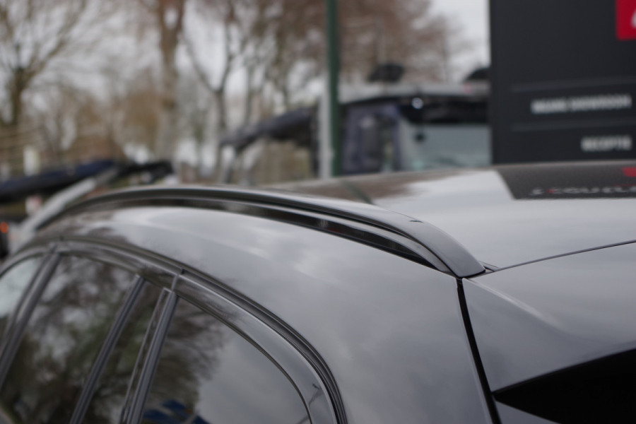 BMW 3 Serie Touring 330e xDrive 293 PK High Executive M-Sport PHEV, Kuipstoelen, Panoramadak, Memory, Head-up