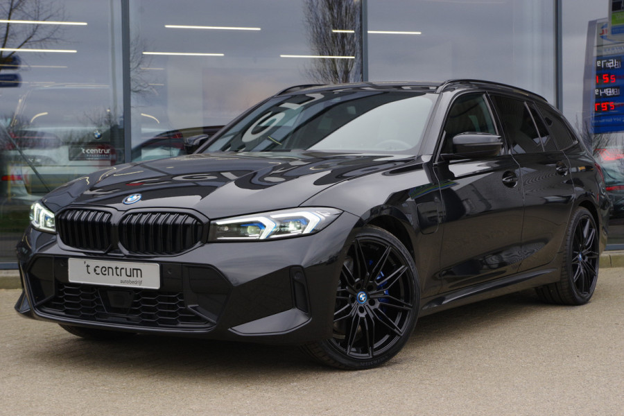 BMW 3 Serie Touring 330e xDrive 293 PK High Executive M-Sport PHEV, Kuipstoelen, Panoramadak, Memory, Head-up