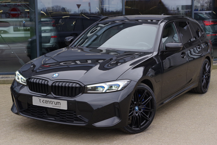 BMW 3 Serie Touring 330e xDrive 293 PK High Executive M-Sport PHEV, Kuipstoelen, Panoramadak, Memory, Head-up