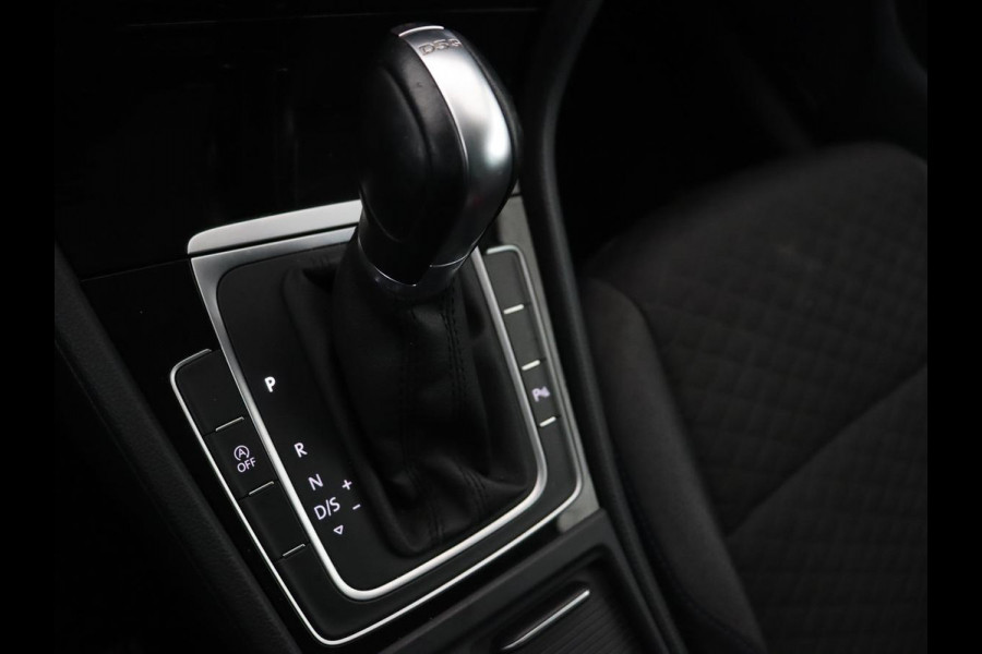 Volkswagen Golf 1.0 TSI Comfortline | Automaat | Stoelverwarming | Navigatie | Parkeerhulp | Adaptive cruise | Bluetooth | Climate control