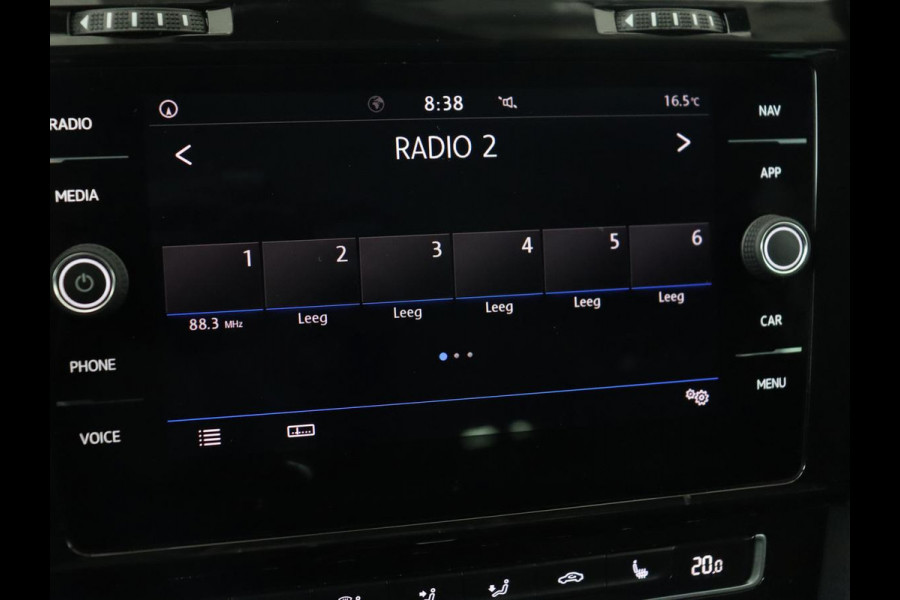 Volkswagen Golf 1.0 TSI Comfortline | Automaat | Stoelverwarming | Navigatie | Parkeerhulp | Adaptive cruise | Bluetooth | Climate control