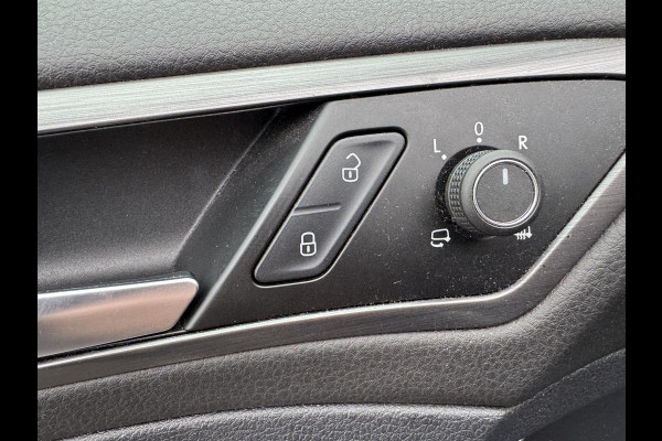 Volkswagen Golf 1.0 TSI Comfortline Automaat | Stoelverwarming | addaptieve cruise controle | nl auto met nap | Rijklaar geleverd met 12 mnd bovag garantie