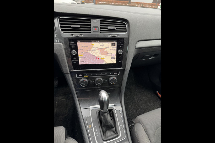 Volkswagen Golf 1.0 TSI Comfortline Automaat | Stoelverwarming | addaptieve cruise controle | nl auto met nap | Rijklaar geleverd met 12 mnd bovag garantie