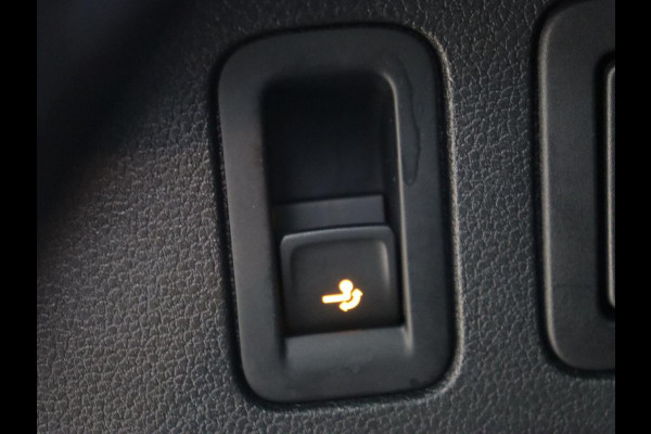 Volkswagen Tiguan 1.4 TSI Comfortline Business | Trekhaak | Camera | Full LED | Adaptive cruise | Park Assist | Carplay | Navigatie | Climate control | Bluetooth