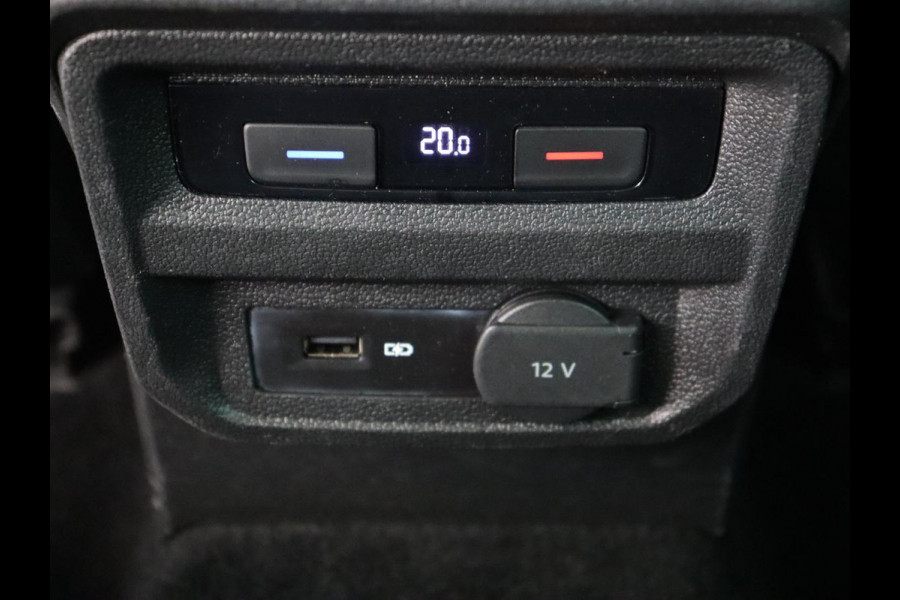 Volkswagen Tiguan 1.4 TSI Comfortline Business | Trekhaak | Camera | Full LED | Adaptive cruise | Park Assist | Carplay | Navigatie | Climate control | Bluetooth