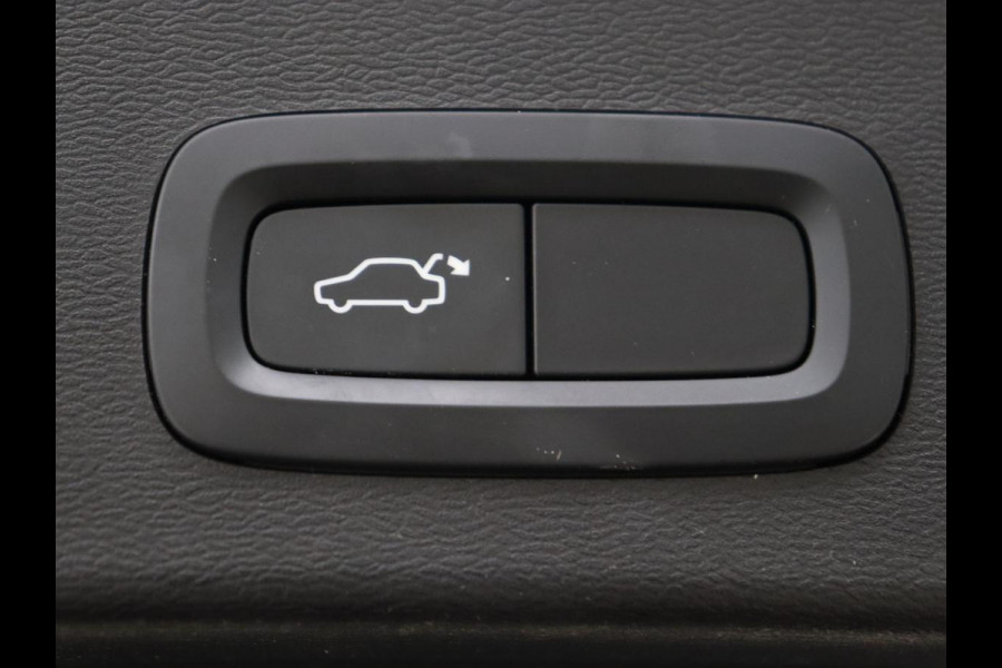 Volvo XC40 1.5 T4 Recharge Inscription Expression| Trekhaak | Stoel & stuurverwarming | 360 Camera | Carplay | Navigatie | Full LED | Climate control | PHEV | Plug In