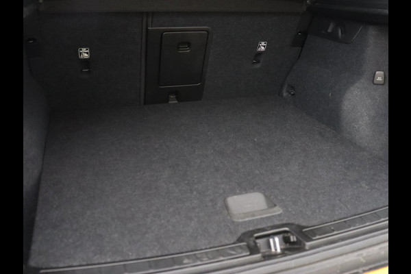 Volvo XC40 1.5 T4 Recharge Inscription Expression| Trekhaak | Stoel & stuurverwarming | 360 Camera | Carplay | Navigatie | Full LED | Climate control | PHEV | Plug In