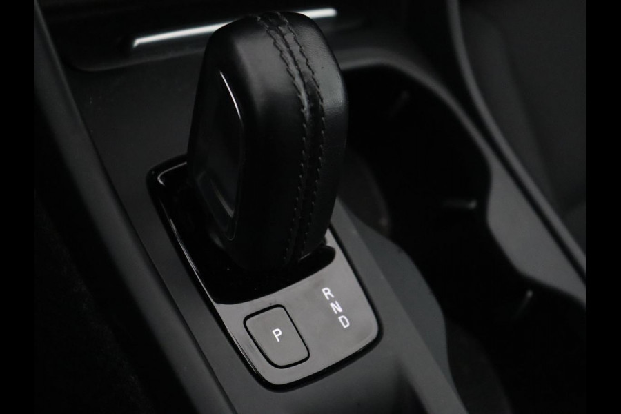 Volvo XC40 1.5 T4 Recharge Inscription Expression| Trekhaak | Stoel & stuurverwarming | 360 Camera | Carplay | Navigatie | Full LED | Climate control | PHEV | Plug In