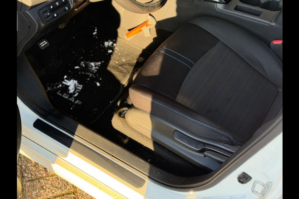 Nissan Leaf N-Connecta 40 kWh 2018 NAVI CLIMA NAP