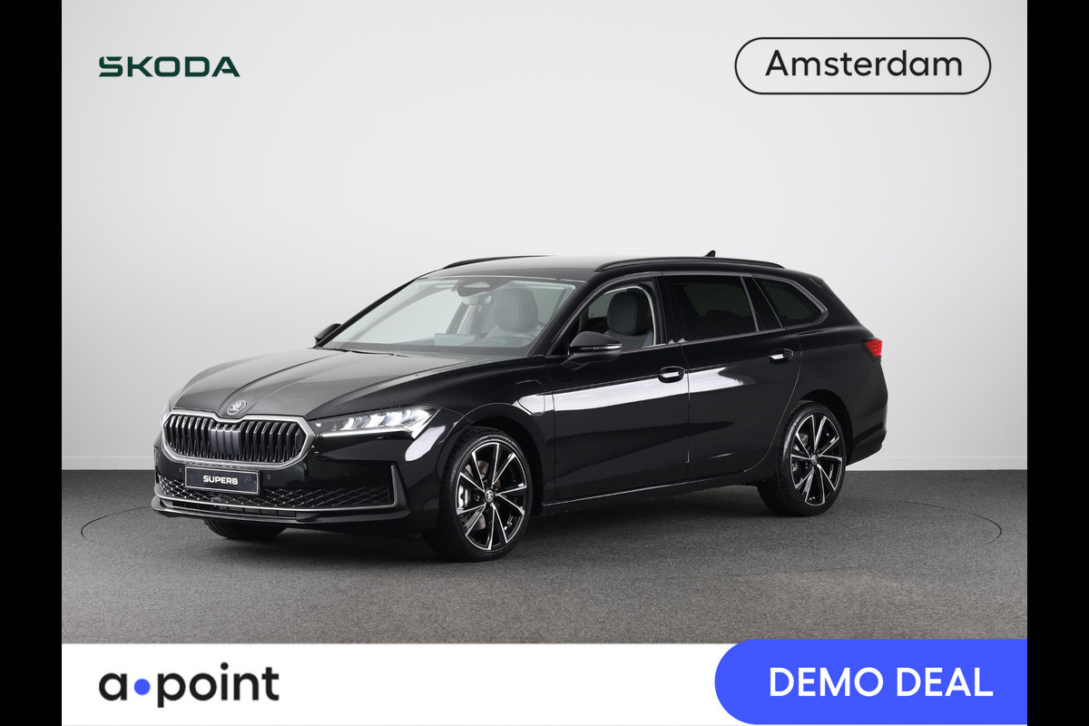 Škoda Superb Combi Business Edition 1.5 TSI PHEV 204pk | 19 inch | Elek. + massagestoelen | Stoelverwarming | Adaptive Cruise | Blind Spot | Navigatie | Camera |
