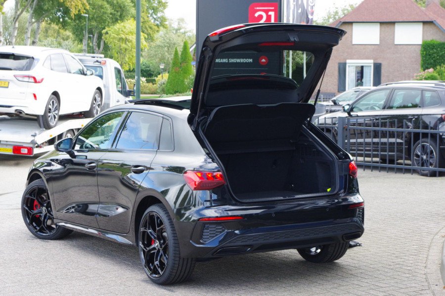 Audi A3 Sportback 45 TFSI e 245 PK S-Line Edition Competition PHEV, Panoramadak, RS-Bekleding, Camera