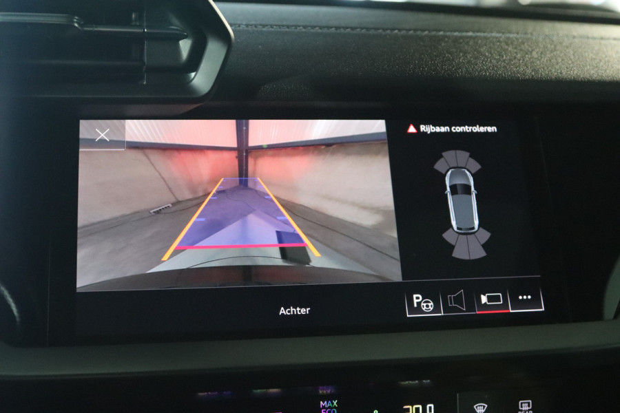 Audi A3 Sportback 45 TFSI e 245 PK S-Line Edition Competition PHEV, Panoramadak, RS-Bekleding, Camera