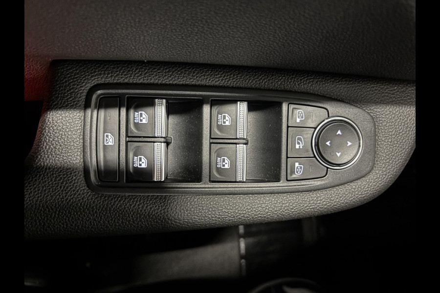 Renault Clio 1.0 TCe Intens Airco Navigatie Cruise control Multimedia