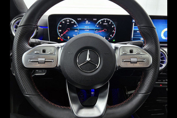 Mercedes-Benz A-Klasse 200 Business Solution AMG (PANORAMADAK, SFEERVERLICHTING, 360 CAMERA, GOED ONDERHOUDEN)
