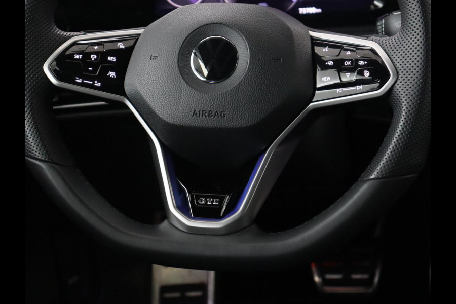 Volkswagen Golf 1.4 eHybrid GTE | Adaptive cruise | Camera | Park Assist | Carplay | Navigatie | Sfeerverlichting | LED Plus | Sportstoelen | Climate control | PHEV | Plug In