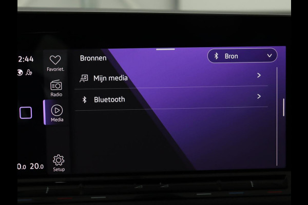 Volkswagen Golf 1.4 eHybrid GTE | Adaptive cruise | Camera | Park Assist | Carplay | Navigatie | Sfeerverlichting | LED Plus | Sportstoelen | Climate control | PHEV | Plug In