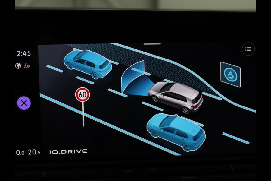 Volkswagen Golf 1.4 eHybrid GTE | Adaptive cruise | Camera | Park Assist | Carplay | Navigatie | Sfeerverlichting | LED Plus | Sportstoelen | Climate control | PHEV | Plug In