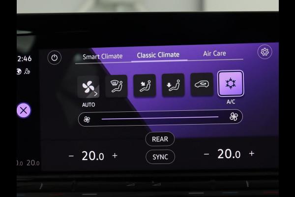 Volkswagen Golf 1.4 eHybrid GTE | Adaptive cruise | Camera | Park Assist | Carplay | Navigatie | Sfeerverlichting | LED Plus | Sportstoelen | Climate control | PHEV | Plug In