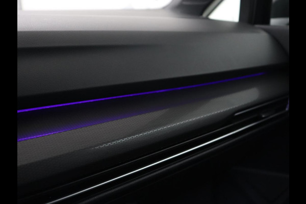 Volkswagen Golf 1.4 eHybrid GTE | Adaptive cruise | Camera | Park Assist | Carplay | Navigatie | Sfeerverlichting | LED Plus | Sportstoelen | Climate control | PHEV | Plug In